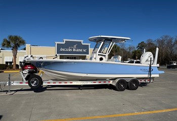 2023 Robalo 266 Cayman Steel Blue Boat